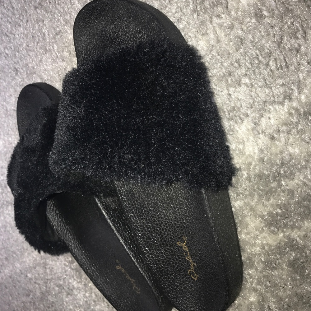 Faux Fur Slides - Picture 3 of 4